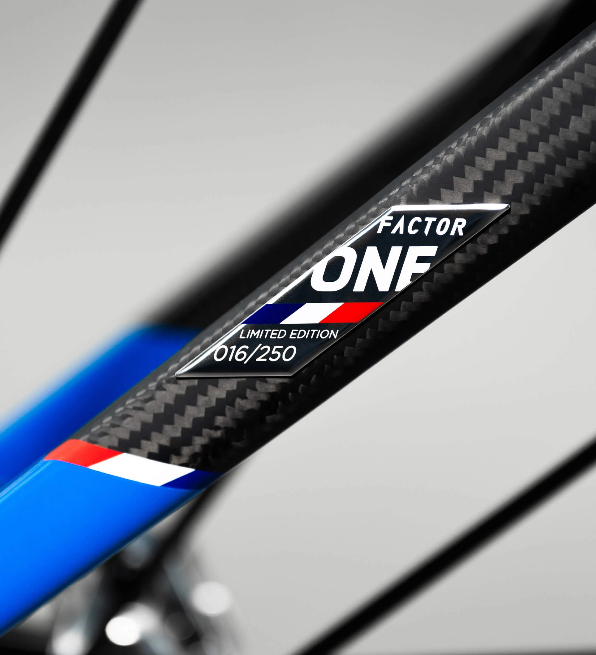 Factor Bugatti Factor ONE - Limitirana izvedba i oprema